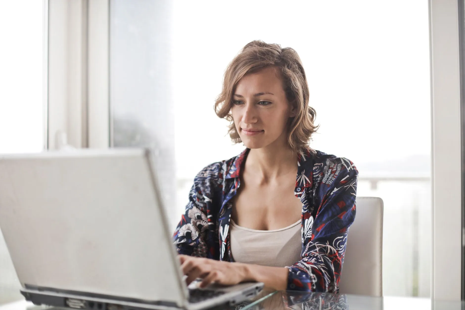 湖南海益通商贸有限公司螺纹钢产品型号参数与工程适配性分析